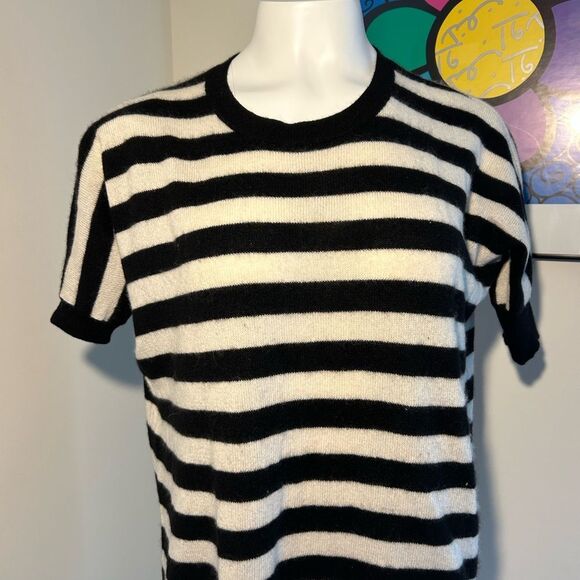 Autumn Cashmere Black and White Striped Short Sleeve Cashmere Sweater Size XS - Picture 2 of 6